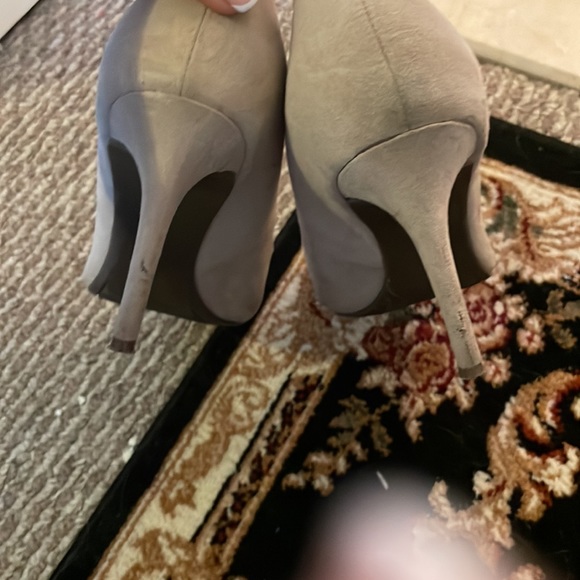 Marc Fisher heel. - Picture 3 of 3